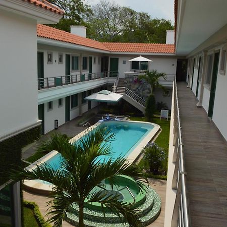 Hotel Villa Magna Poza Rica Exterior photo