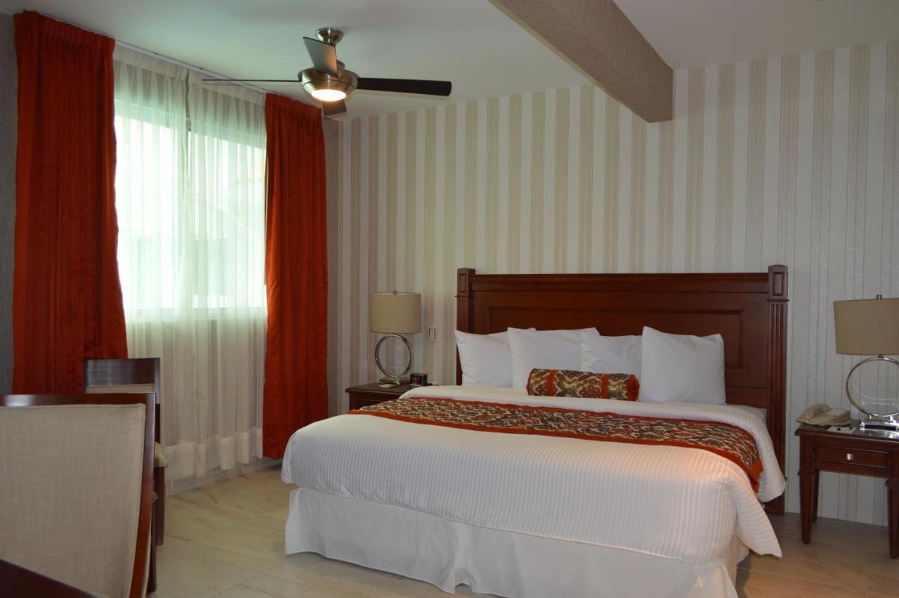 Hotel Villa Magna Poza Rica Exterior photo
