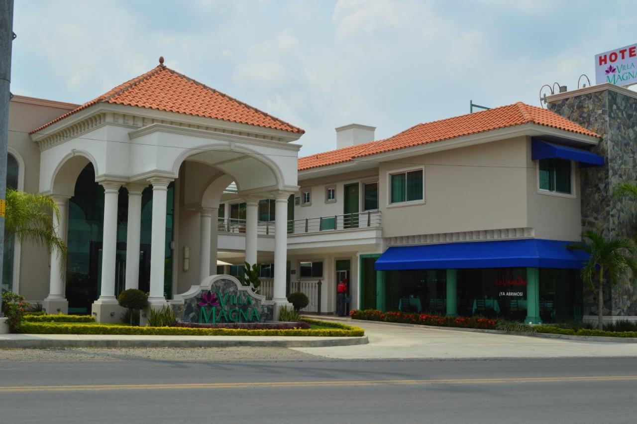 Hotel Villa Magna Poza Rica Exterior photo