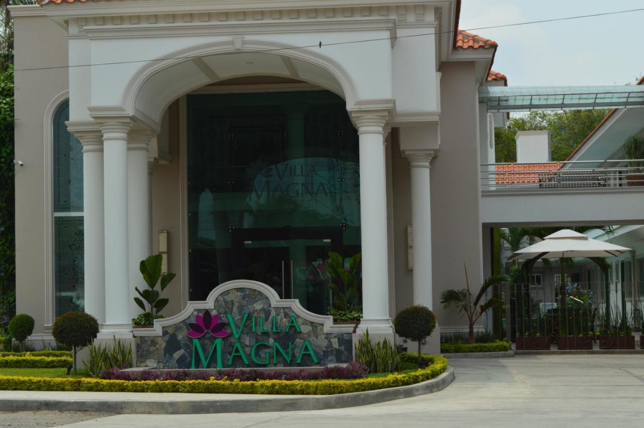 Hotel Villa Magna Poza Rica Exterior photo